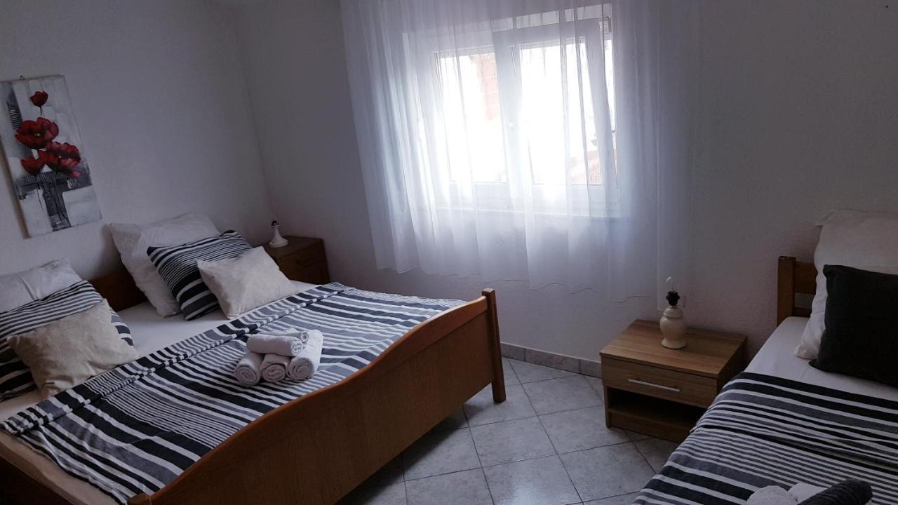 Apartment Sunshine Vir Exterior foto